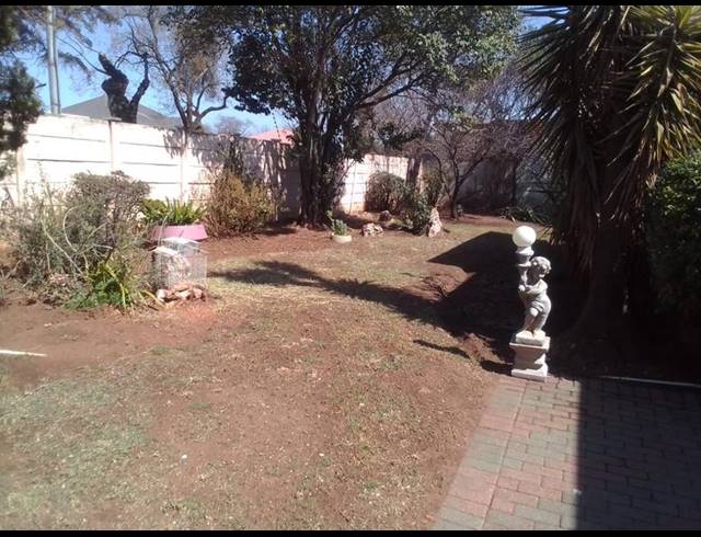 4 BEDROOM HOUSE FOR SALE IN THE HILL